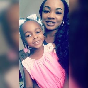 Meet your Posher, Angelica